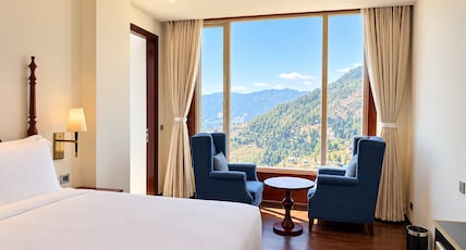 Greenberry Resort Narkanda, a member of Radisson Individuals Premier Room Type - Deluxe Room - Himalayan View Greenberry Resort Narkanda, a member of Radisson Individuals Premier Room Type - Deluxe Room - Himalayan View