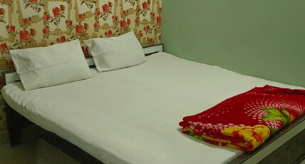 Om Kashi Nath PG House.. Room Type - Deluxe Non AC Room