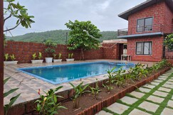 Zamba Holiday Home and Tent Camping