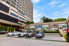 The Landmark Hotel