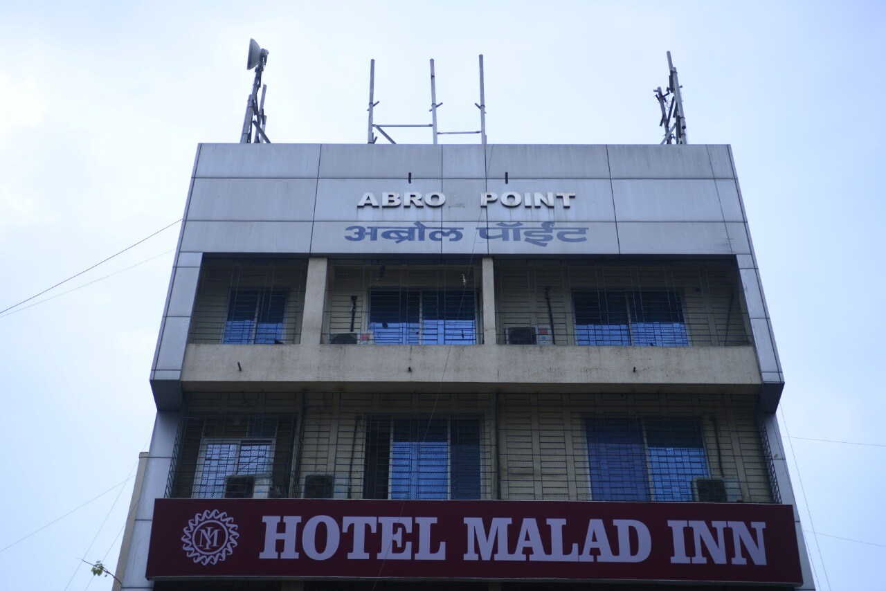 Hotel Malad Inn - Tap to explore photos