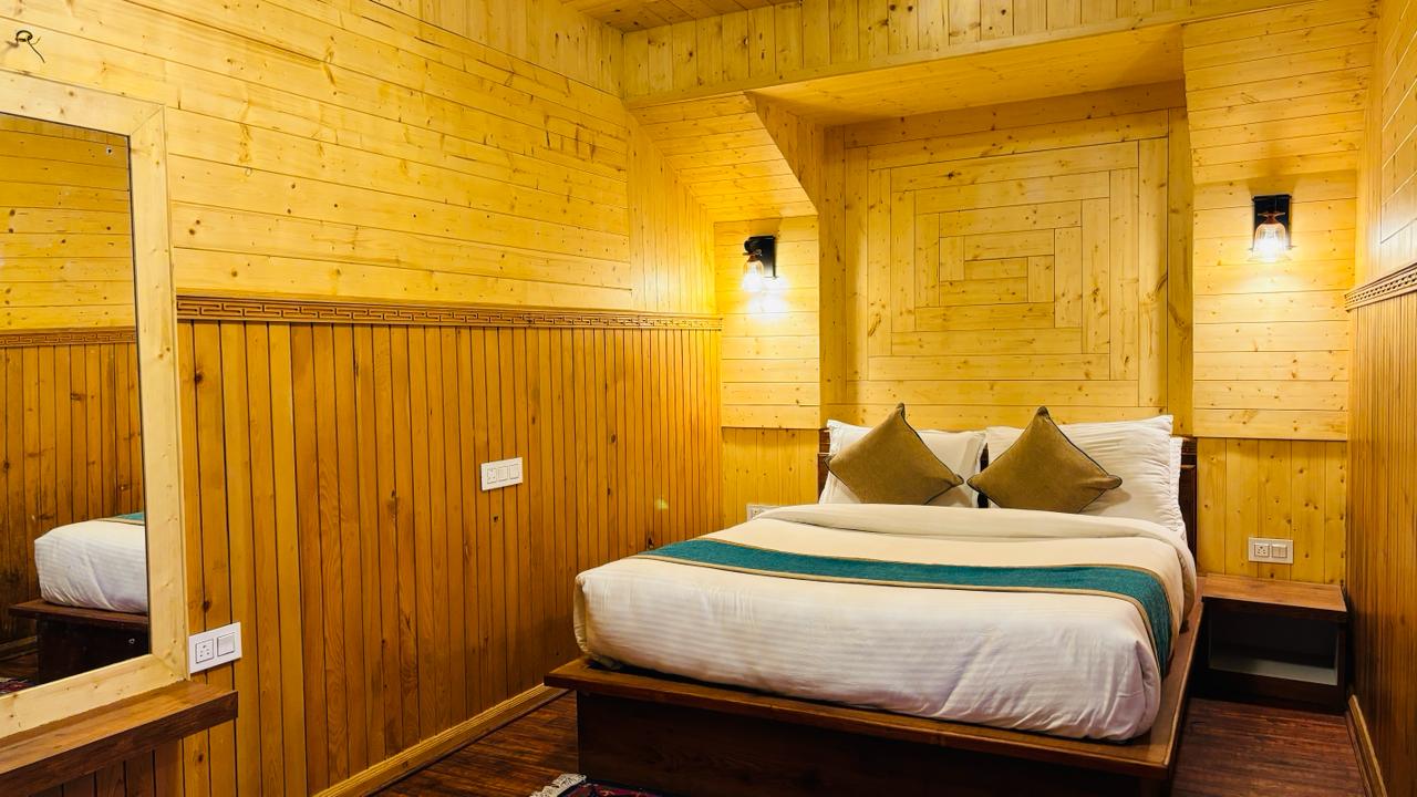 Udaan Tashi Gakhil Resort, Lachung - Tap to explore photos