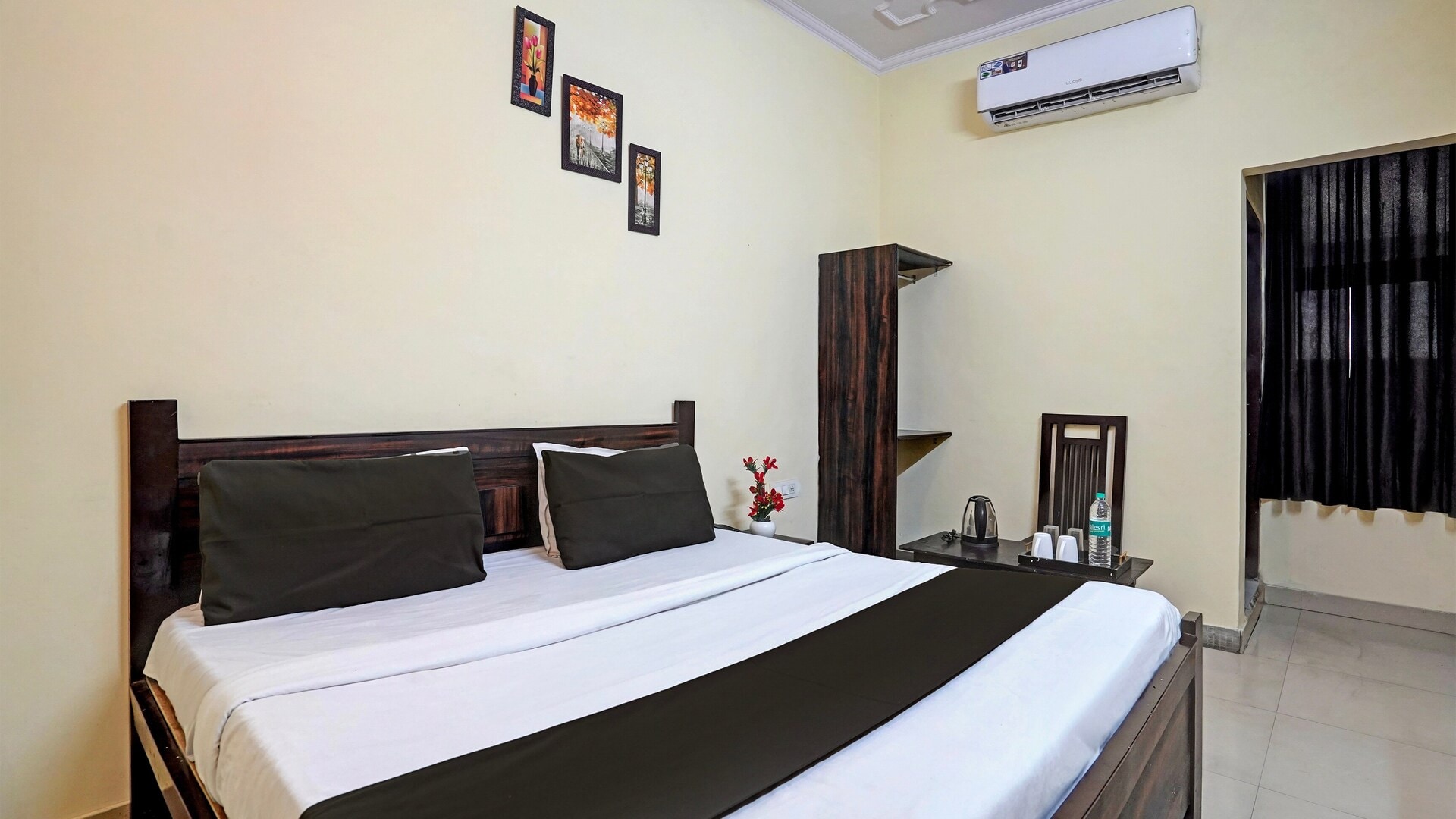 AK VILAS - Best Budgeted Hotel Of Jaipur - Tap to explore photos