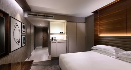 Hilton Sydney Room Type - Deluxe King Room