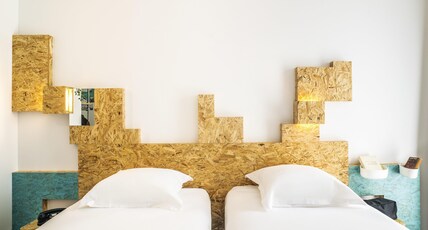 Greet Hotel Rennes Pace Room Type - Pure room with two single beds