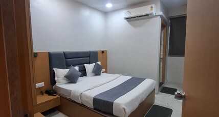 Hotel Kalyan Palace. Room Type - Deluxe Room