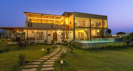 Blue Mirage Villa by StayJade| Pool & Jacuzzi | Bangalore Room Type - Blue Mirage Villa Pool Jacuzzi Blr