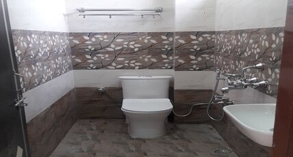 Hotel Royal Zayka & Restaurant Room Type - Deluxe Ac Double Bed Room