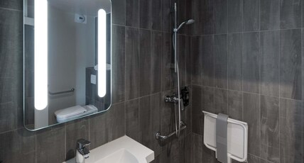 ibis Epernay Centre Ville Room Type - Specially adapted PRM room