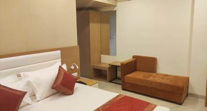 HOTEL XENIA Room Type - Premium Room