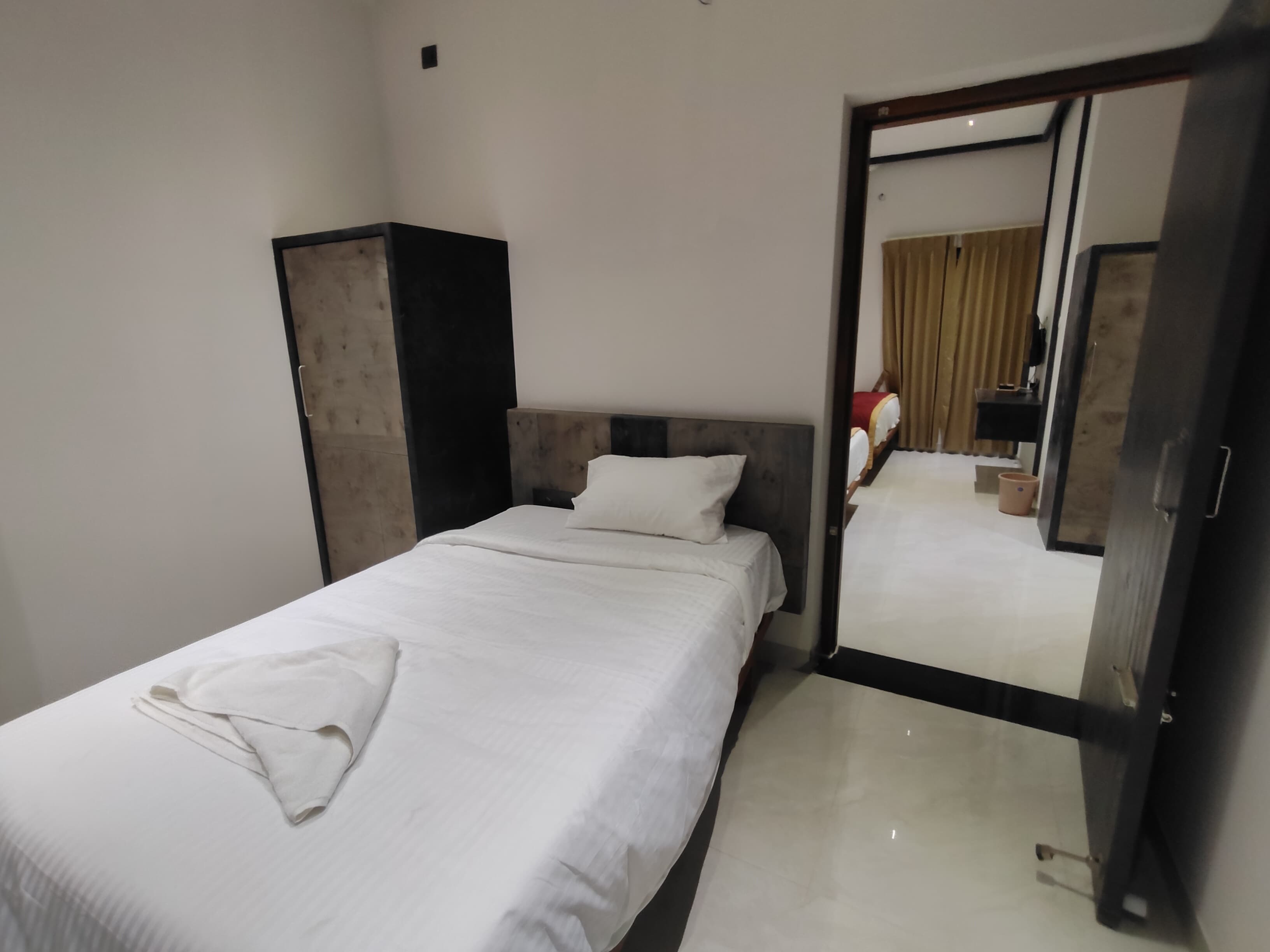 Shri Valli Residency - Tap to explore photos