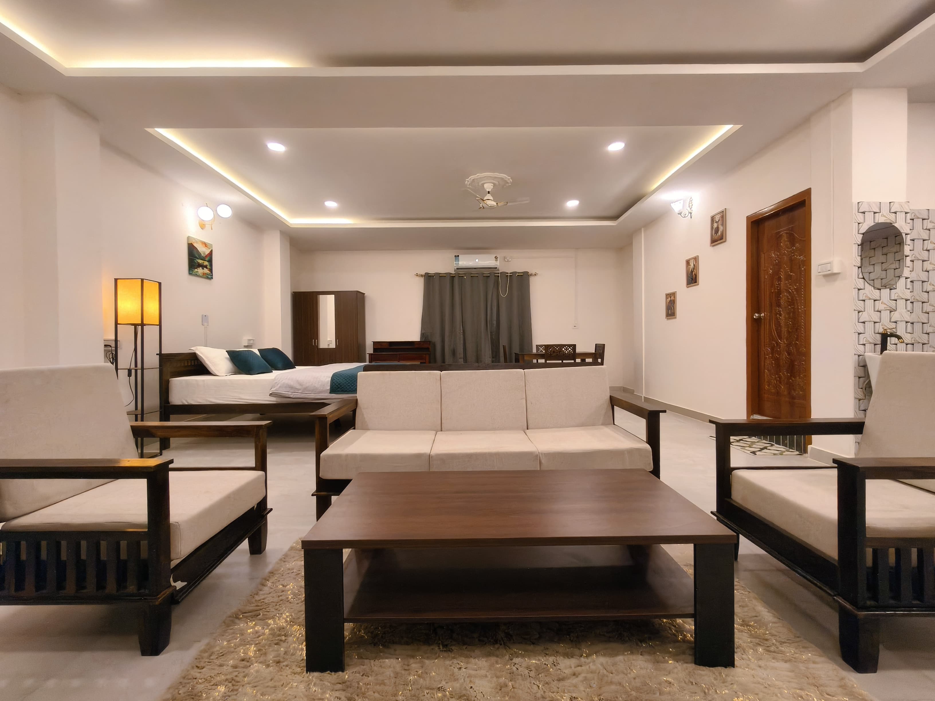 Leafyinn Premium Homestays - Aura - Tap to explore photos