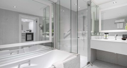 Pullman Bangkok Hotel G Room Type - G Club Twin Bed Room, Lounge Access