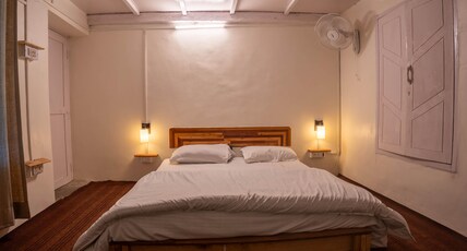 Aloha Riverside Room Type - Double Bedroom Chalet C1