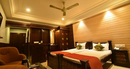 Hotel Sagar Niwas Room Type - Super Deluxe Room