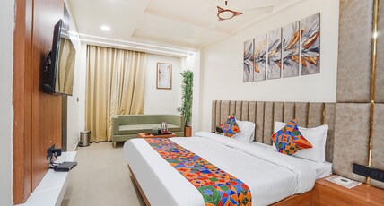 FabHotel Shrinath Casa Inn Room Type - Deluxe Room