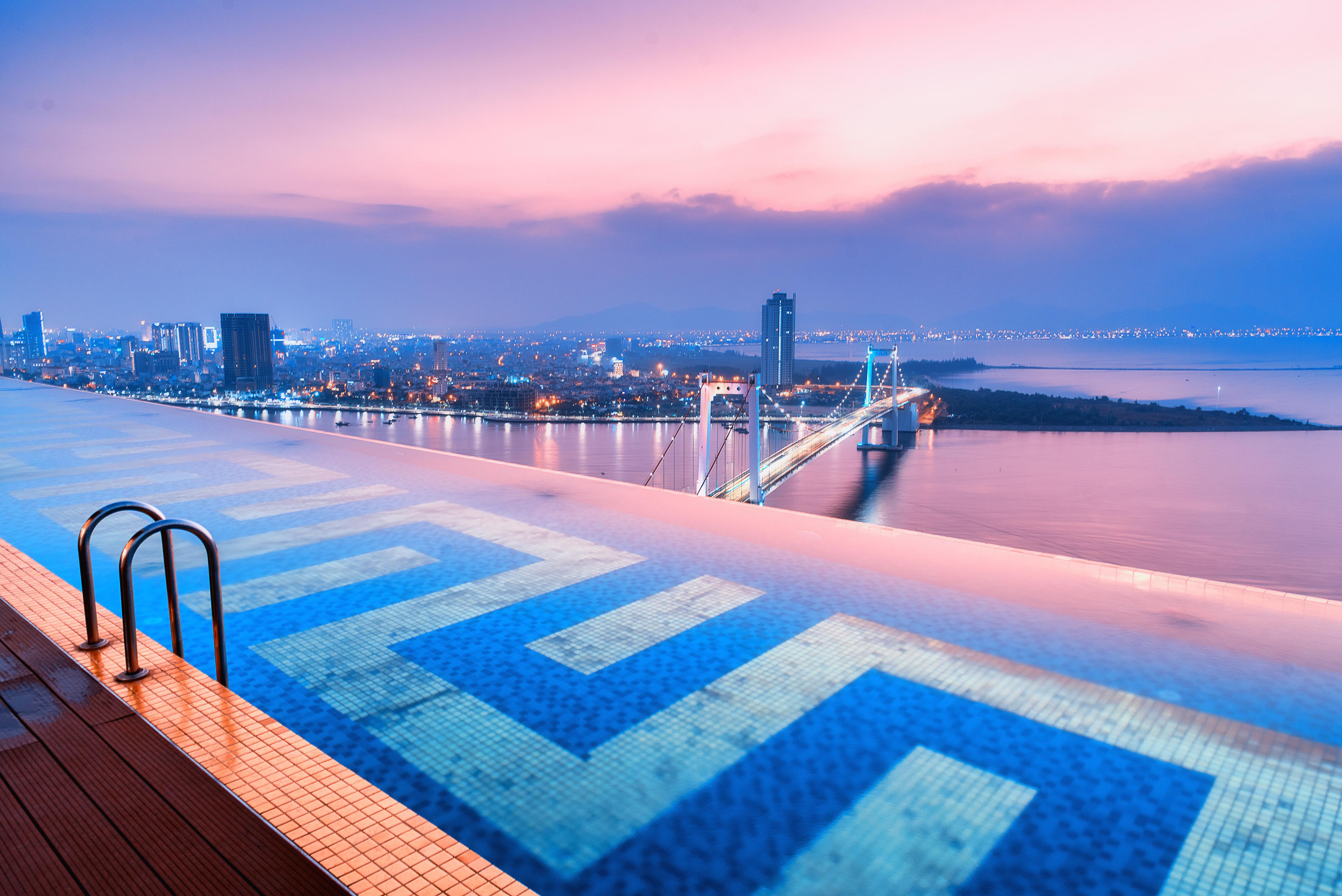 Wyndham Danang Golden Bay Hotel - Tap to explore photos