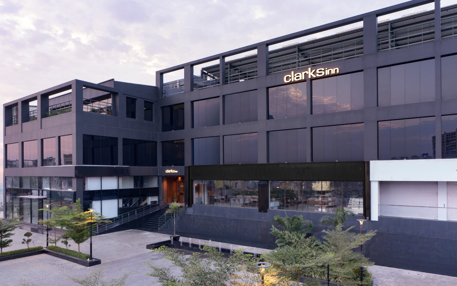 Clarks Inn Kharar Mohali - Tap to explore photos