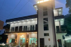 Hotel Bayleaf inn