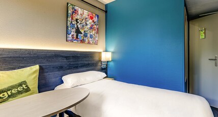 Greet Hotel Bordeaux Floirac Arena Room Type - POP Room with two single beds