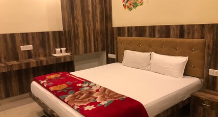 Hotel Cottage Ganga Inn Room Type - Deluxe Double Room