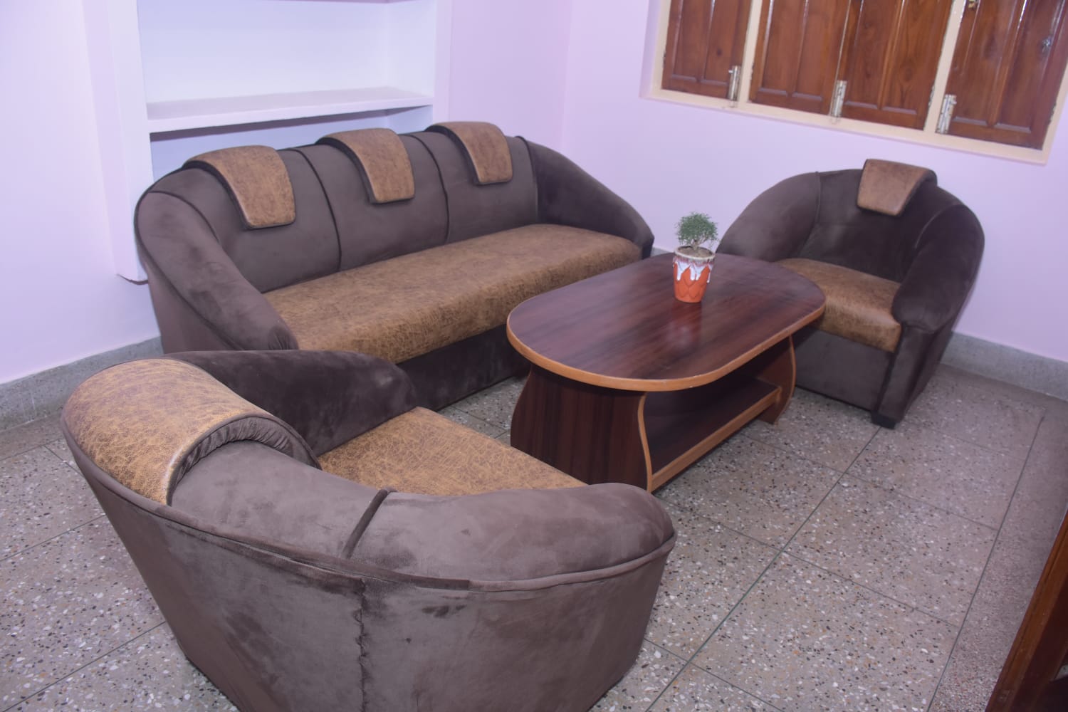 Shubh Kashi Home Stay | 5BHK Apartment - Tap to explore photos