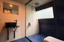 LAZYBLUE by Kabani Riverside