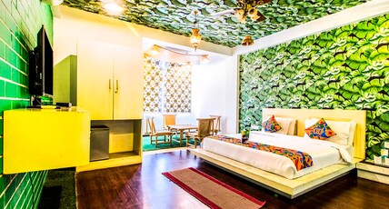 GOLDEN HEART Room Type - Deluxe Double Room