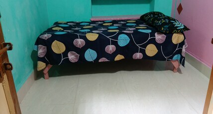 Ray House Affordable (Private Room With Sharing Bathroom) Room Type - Ray House Stay 04 (Shared Bathroom)(Non AC)