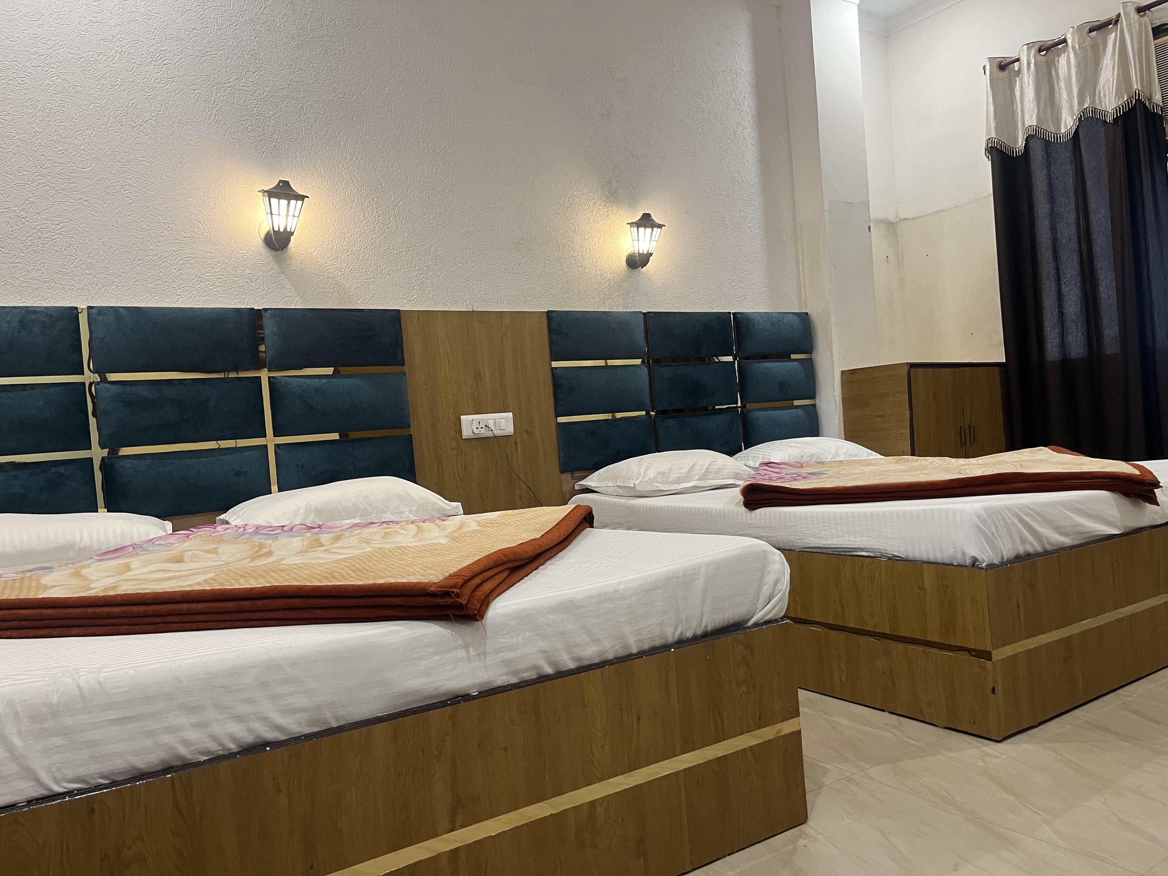 Sharmas B&B | 50 steps to Golden Temple - Tap to explore photos