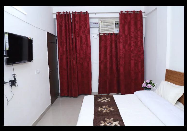 Shree Jee Dham by GRB , Vrindavan - Tap to explore photos