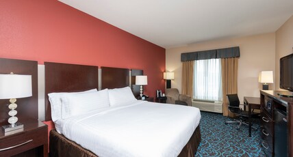 Holiday Inn Express & Suites - New Philadelphia Southwest Room Type - 1 King Standard