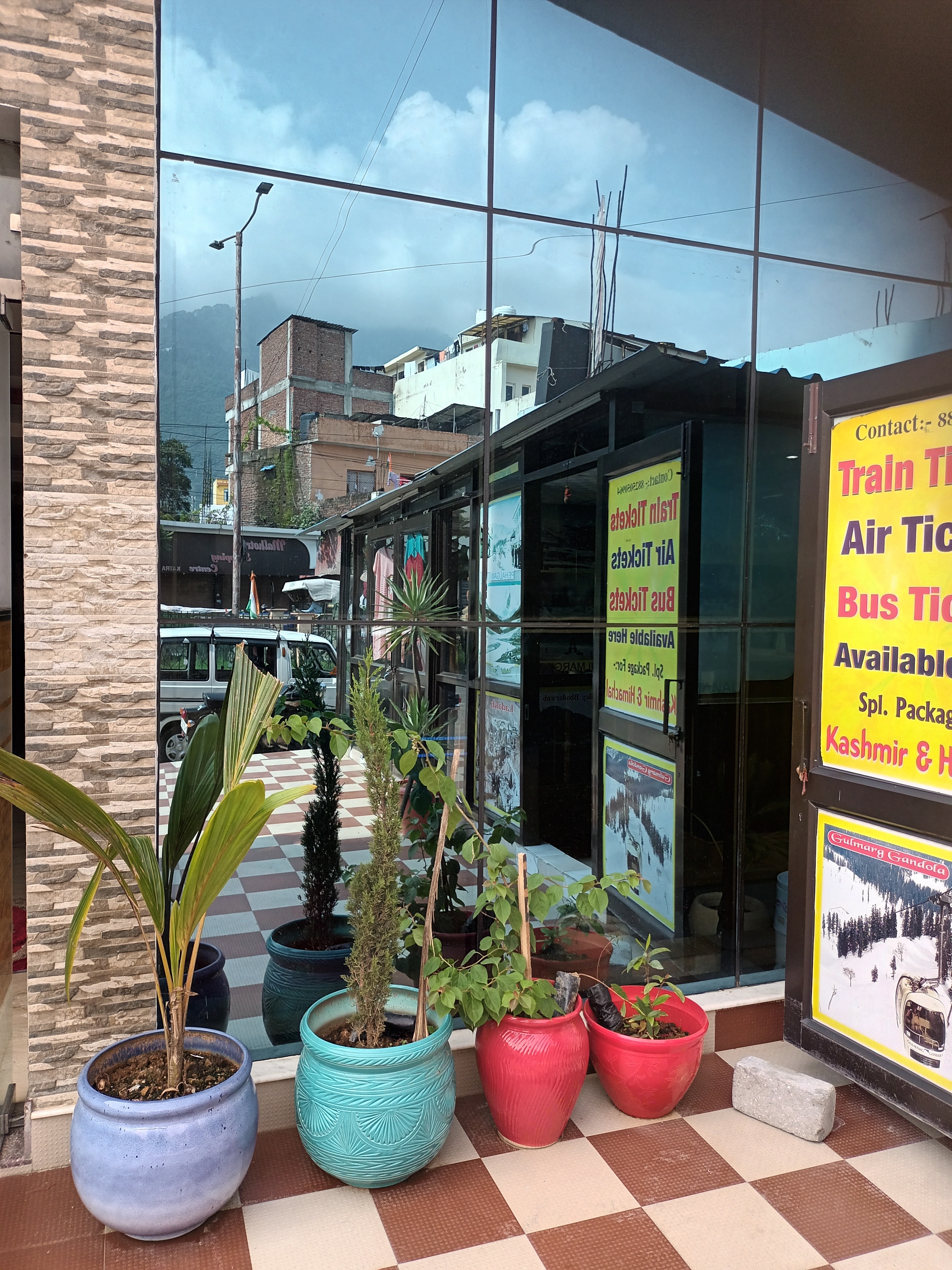 Hotel Om Karan Residency - Tap to explore photos