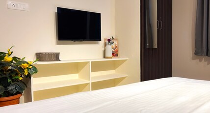 Studio Stay in Mysore by Unreal Estate Room Type - 103 - Deluxe Studio Apartment with Tv and WiFi