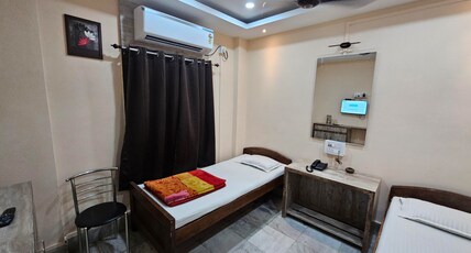Hotel Prince B Room Type - Double Standard AC
