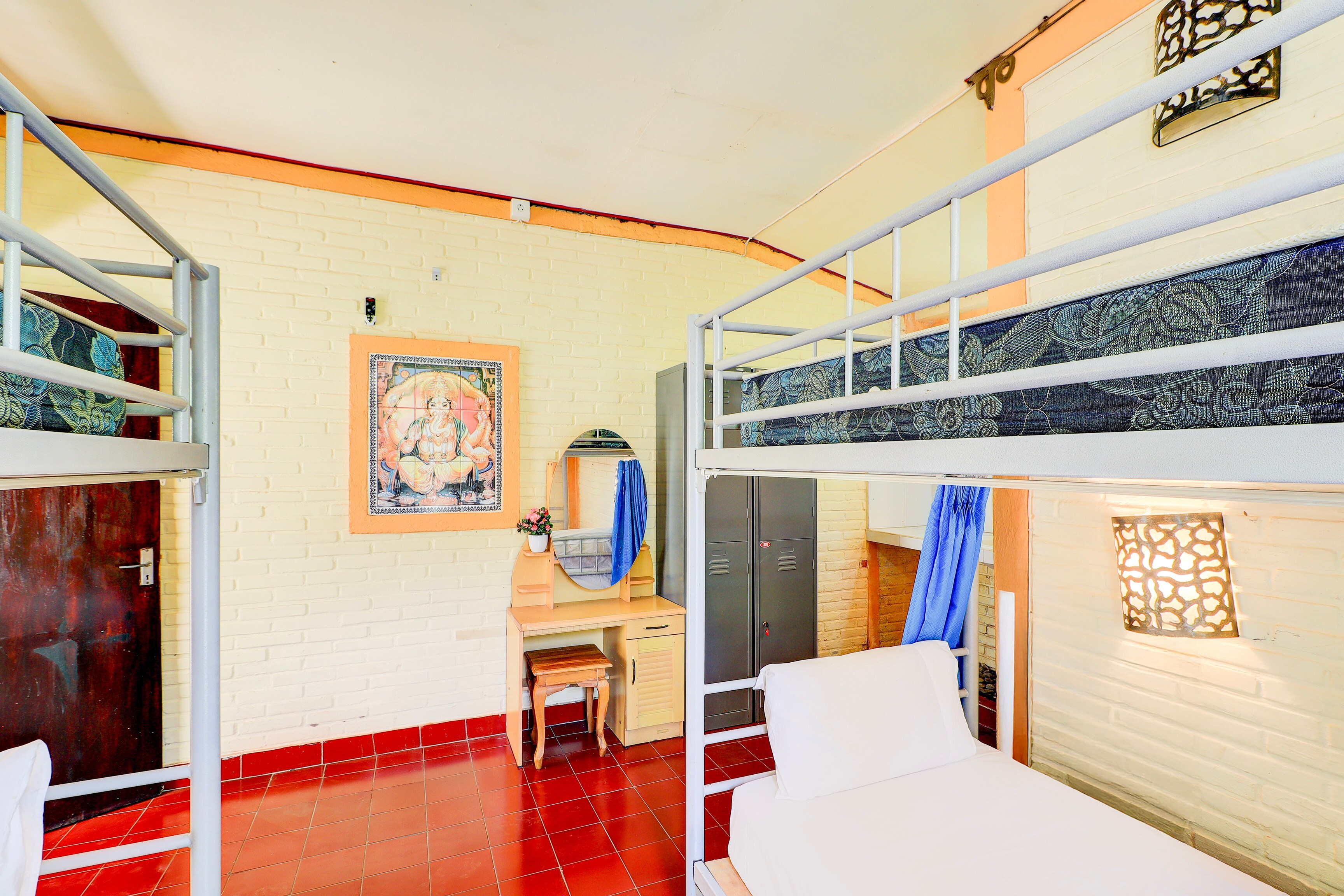Hotel O Ubud Asri Homestay Near Monkey Forest - Tap to explore photos