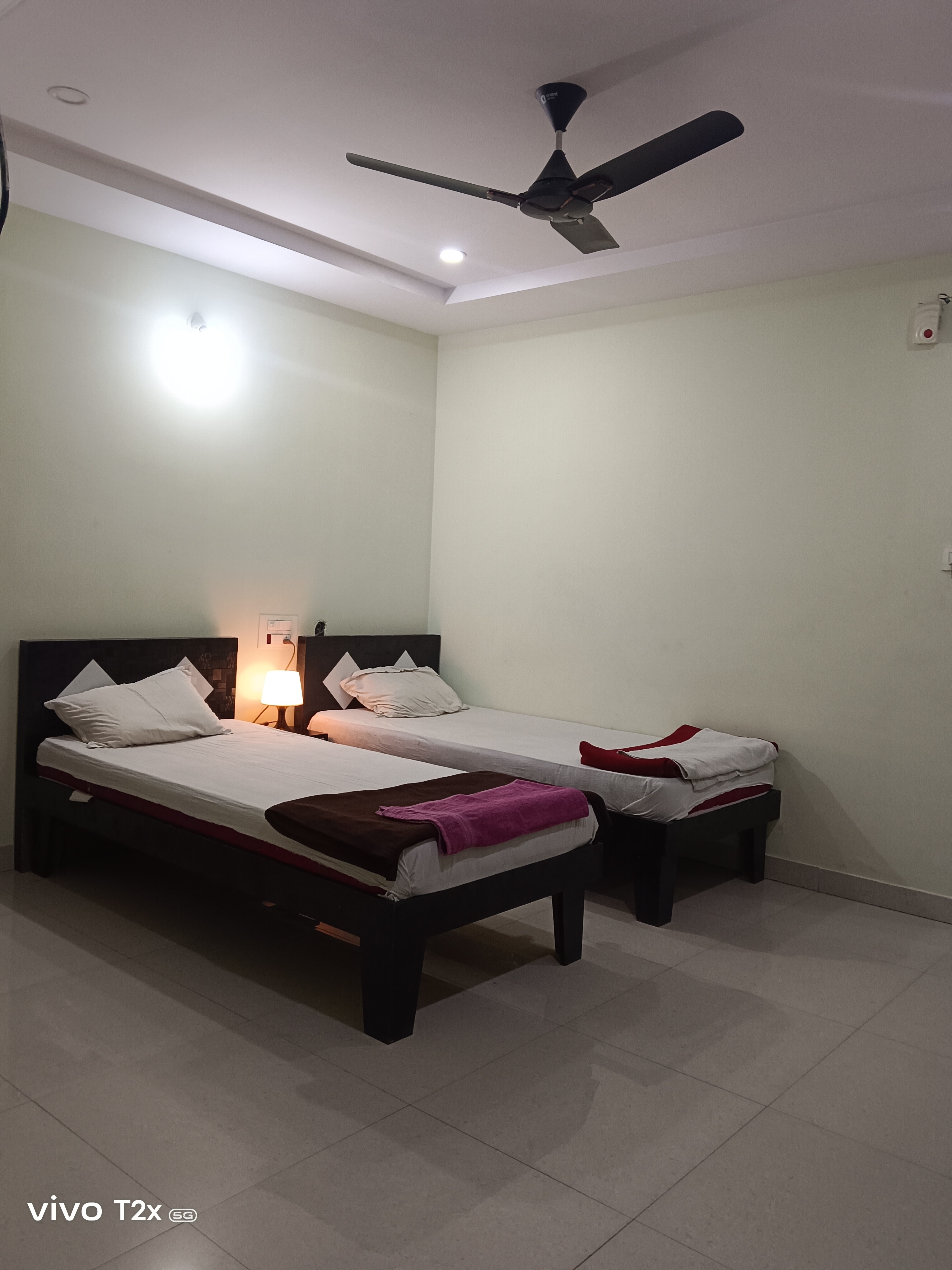 Royal Residency Luxury Lodge - Tap to explore photos