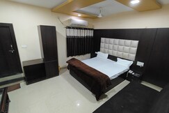 HOTEL BRIJWASI ROYAL