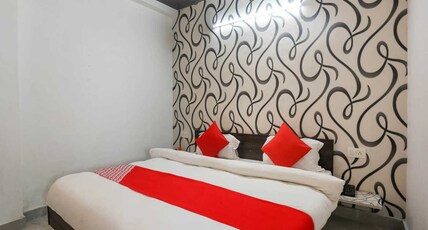 Hotel O Bollywood Room Type - Classic