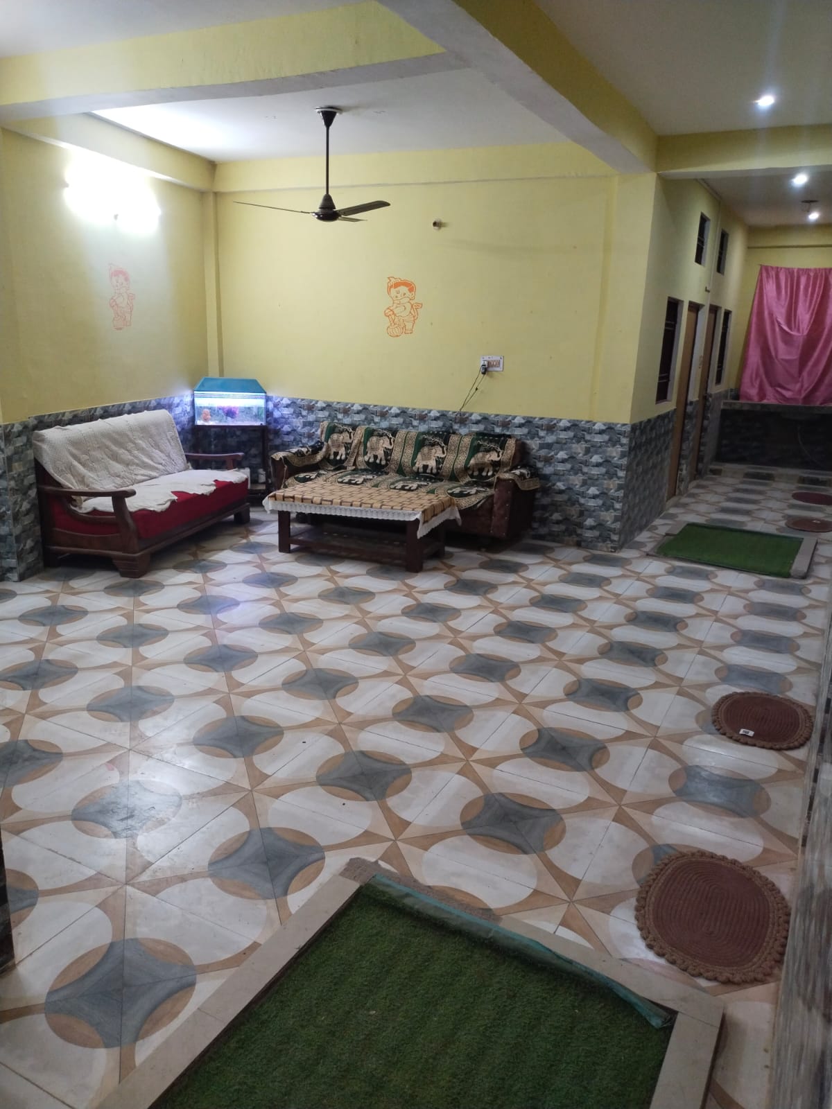 Meera Sadan Homestay - Tap to explore photos