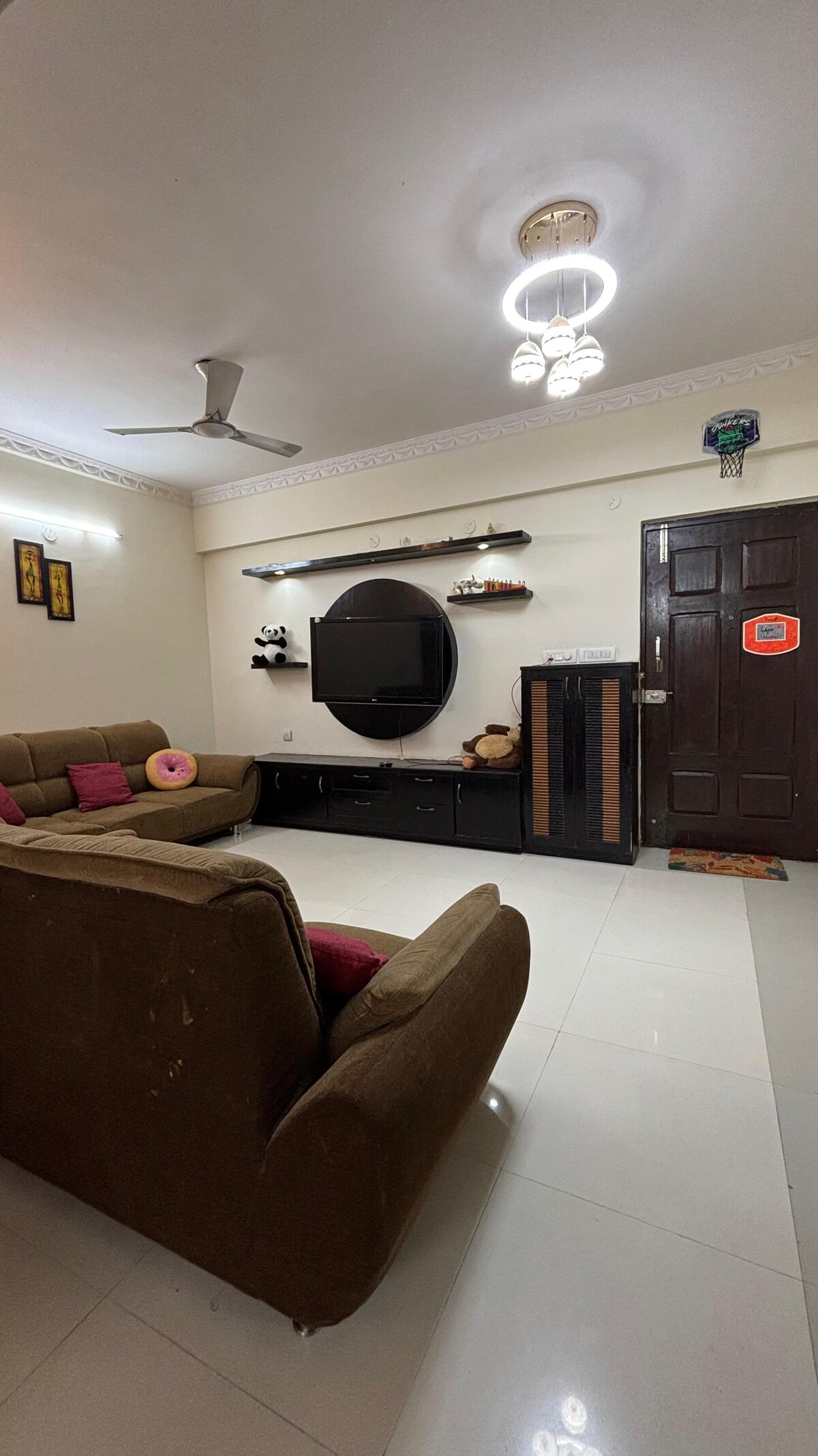 The Cozy Court 3BHK - Tap to explore photos