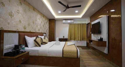 White Stone Comforts Room Type - Deluxe Room