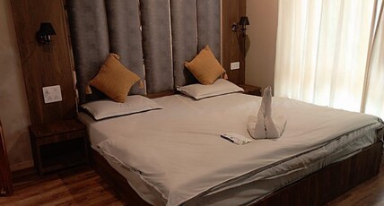 Hotel Ascot Boulverd Room Type - Luxury Room With Mountain View