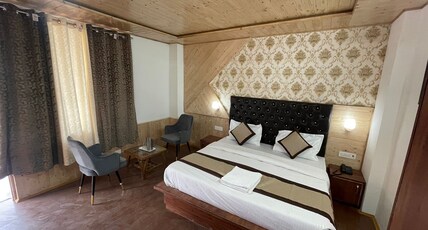 Himalayan Villa Room Type - Deluxe Room with Balcony