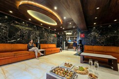 Address of Hotel CH2