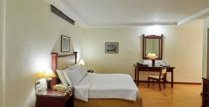 Mermaid Hotel - Tap to explore photos