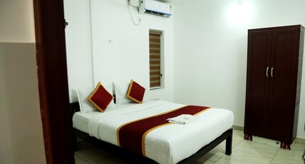 Gracemary Room Type - Deluxe Room AC