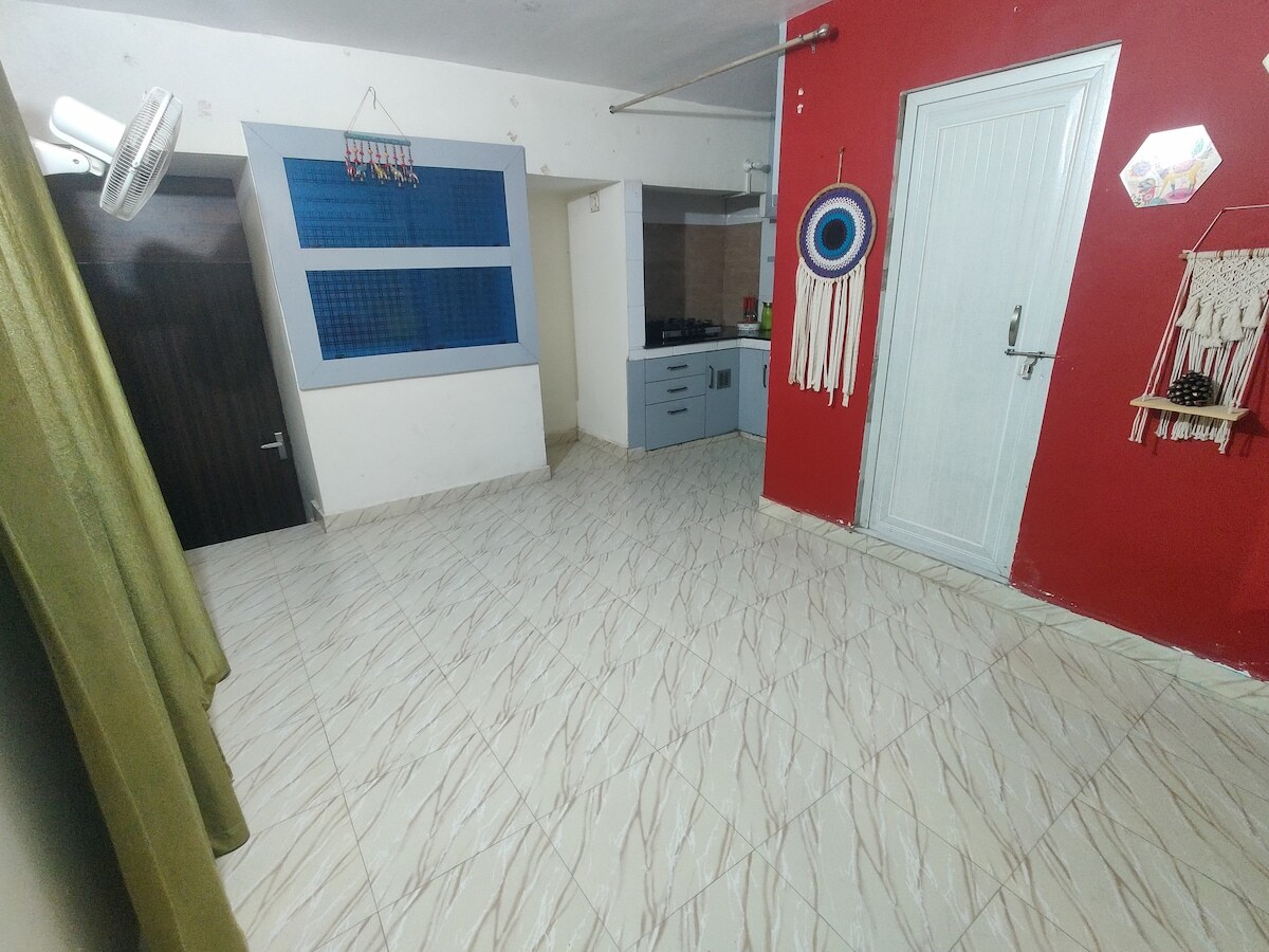 Premium 1BHK Private Suite | 2 ACs | Full Kitchen - Tap to explore photos
