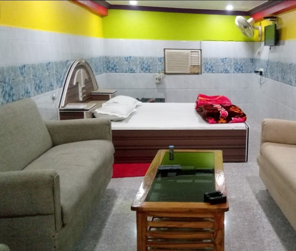 Hotel Vishesh - Tap to explore photos