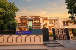FabHotel The Arjun Sushant lok - Iffco Chowk Sector 29